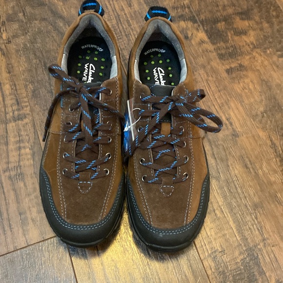 NWOT Clarks WaveWalk Waterproof Boots - Picture 1 of 7